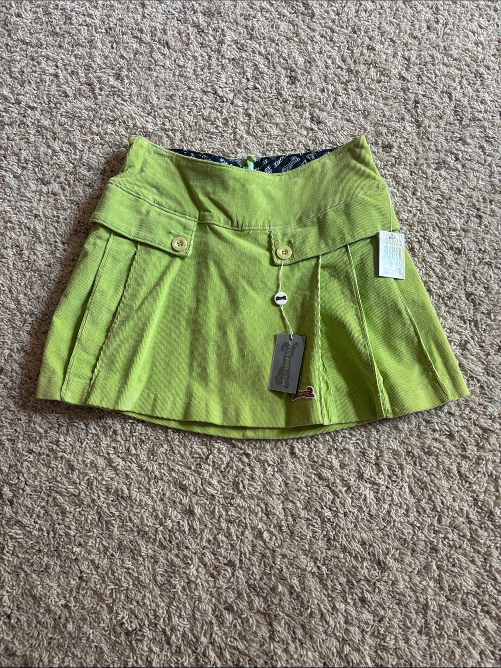 NWT Le Tigre Lime Green Pleated Mini Skirt